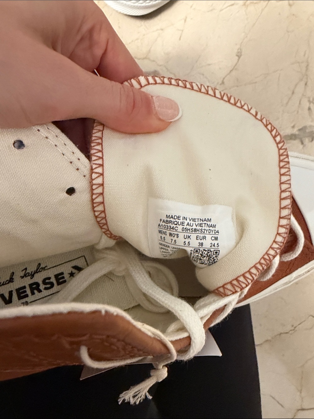 Converse - Picture 4 of 5
